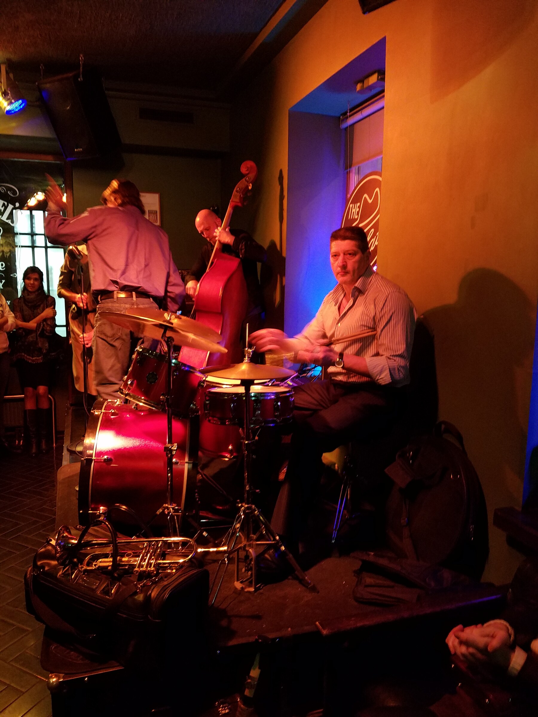 Live jazz club performance · October 10, 2016